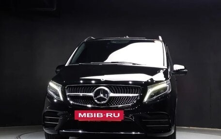 Mercedes-Benz V-Класс, 2023 год, 8 126 750 рублей, 2 фотография
