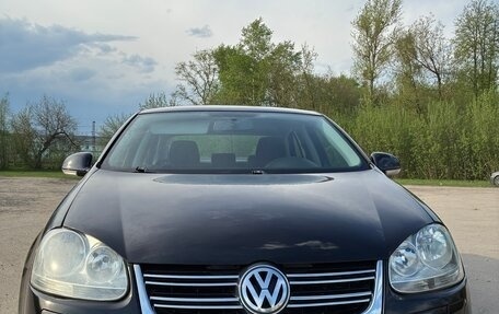 Volkswagen Jetta VI, 2008 год, 620 000 рублей, 1 фотография