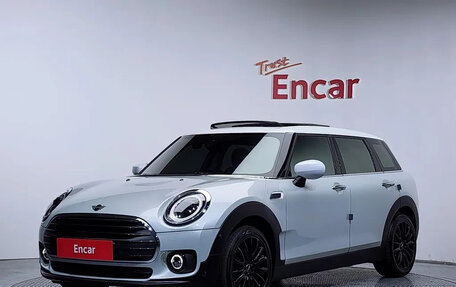 MINI Clubman, 2022 год, 1 600 000 рублей, 1 фотография