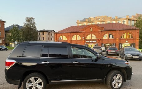 Toyota Highlander III, 2011 год, 1 800 000 рублей, 5 фотография