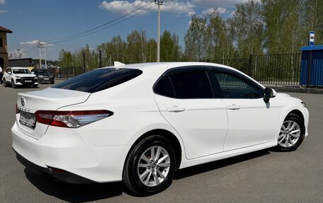 Toyota Camry, 2018 год, 1 790 000 рублей, 3 фотография