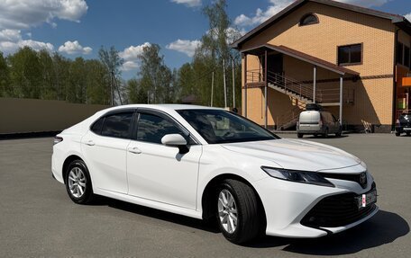 Toyota Camry, 2018 год, 1 790 000 рублей, 11 фотография