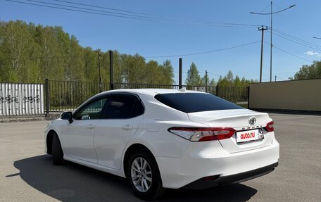 Toyota Camry, 2018 год, 1 790 000 рублей, 14 фотография