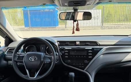 Toyota Camry, 2018 год, 1 790 000 рублей, 23 фотография