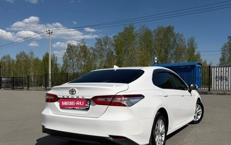Toyota Camry, 2018 год, 1 790 000 рублей, 13 фотография