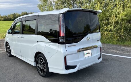 Honda Stepwgn IV, 2020 год, 3 000 000 рублей, 5 фотография