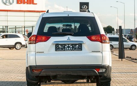 Mitsubishi Pajero Sport II рестайлинг, 2015 год, 1 845 000 рублей, 5 фотография
