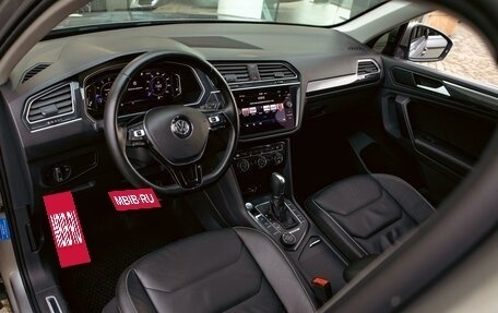 Volkswagen Tiguan II, 2019 год, 2 525 000 рублей, 13 фотография