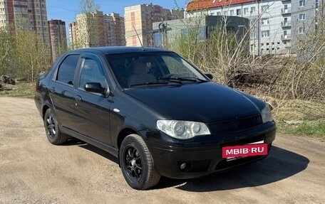 Fiat Albea I рестайлинг, 2006 год, 199 000 рублей, 2 фотография
