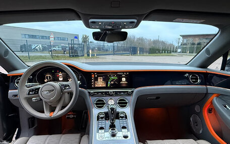Bentley Continental GT, 2026 год, 45 500 000 рублей, 9 фотография