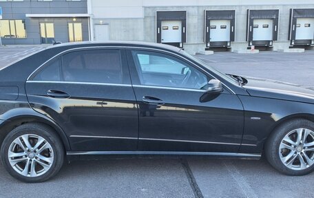Mercedes-Benz E-Класс, 2010 год, 1 220 000 рублей, 1 фотография