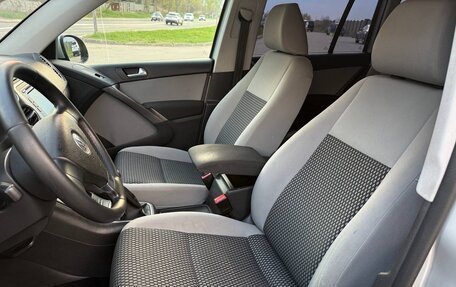 Volkswagen Tiguan I, 2009 год, 865 000 рублей, 28 фотография