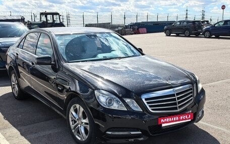 Mercedes-Benz E-Класс, 2010 год, 1 220 000 рублей, 3 фотография