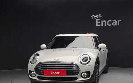 MINI Clubman, 2022 год, 1 640 000 рублей, 3 фотография
