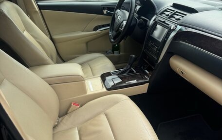 Toyota Camry, 2016 год, 2 350 000 рублей, 12 фотография