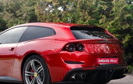 Ferrari GTC4Lusso, 2017 год, 21 500 000 рублей, 16 фотография
