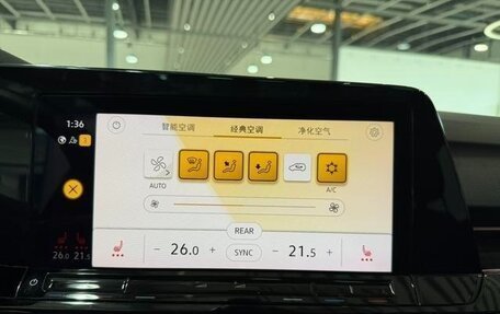 Volkswagen Golf VIII, 2022 год, 1 721 420 рублей, 11 фотография