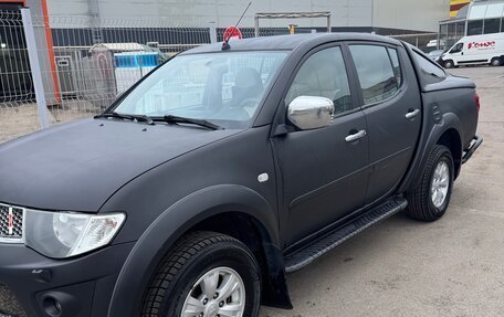 Mitsubishi L200 III рестайлинг, 2001 год, 1 500 000 рублей, 1 фотография