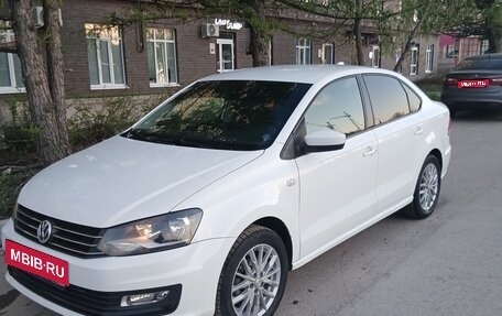Volkswagen Polo VI (EU Market), 2015 год, 1 100 000 рублей, 1 фотография