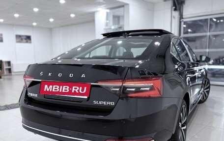 Skoda Superb III рестайлинг, 2025 год, 3 400 000 рублей, 6 фотография