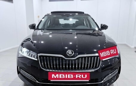 Skoda Superb III рестайлинг, 2025 год, 3 400 000 рублей, 9 фотография