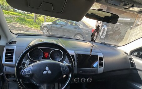 Mitsubishi Outlander III рестайлинг 3, 2008 год, 1 100 000 рублей, 7 фотография