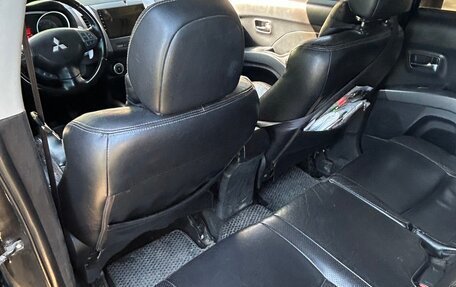 Mitsubishi Outlander III рестайлинг 3, 2008 год, 1 100 000 рублей, 8 фотография