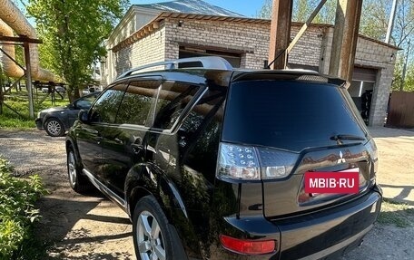 Mitsubishi Outlander III рестайлинг 3, 2008 год, 1 100 000 рублей, 4 фотография