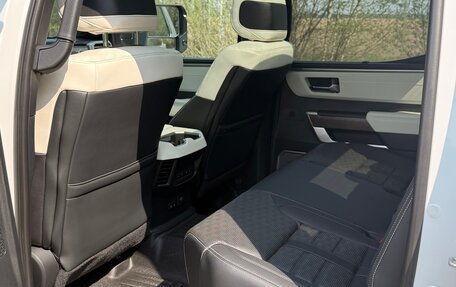 Toyota Tundra, 2023 год, 10 500 000 рублей, 11 фотография