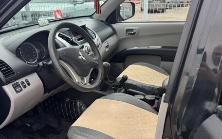 Mitsubishi L200 III рестайлинг, 2001 год, 1 500 000 рублей, 8 фотография