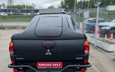 Mitsubishi L200 III рестайлинг, 2001 год, 1 500 000 рублей, 5 фотография