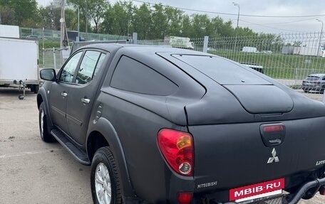 Mitsubishi L200 III рестайлинг, 2001 год, 1 500 000 рублей, 4 фотография