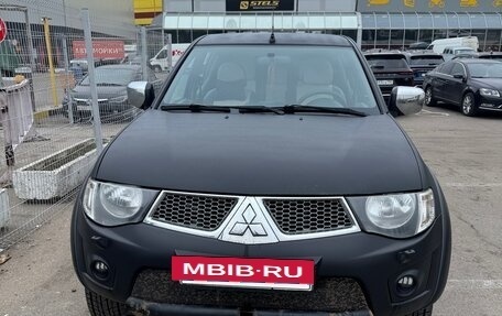 Mitsubishi L200 III рестайлинг, 2001 год, 1 500 000 рублей, 2 фотография