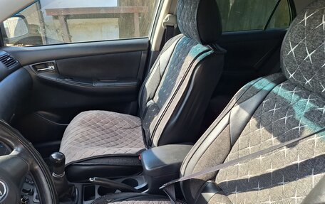 Toyota Corolla, 2006 год, 680 000 рублей, 24 фотография
