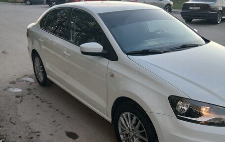 Volkswagen Polo VI (EU Market), 2015 год, 1 100 000 рублей, 4 фотография