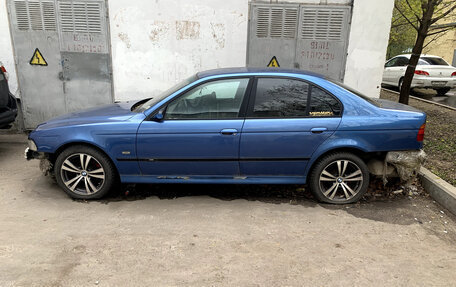 BMW 5 серия, 2000 год, 500 000 рублей, 3 фотография