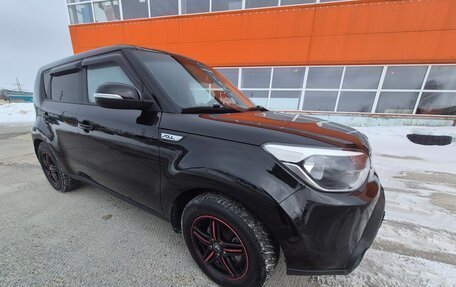 KIA Soul II рестайлинг, 2016 год, 1 000 000 рублей, 25 фотография