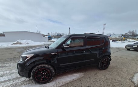 KIA Soul II рестайлинг, 2016 год, 1 000 000 рублей, 34 фотография
