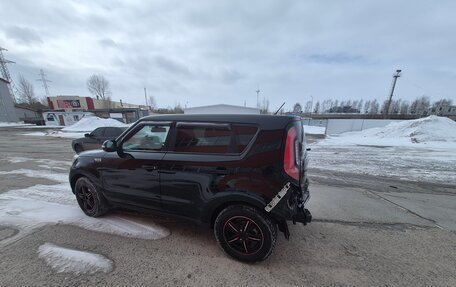 KIA Soul II рестайлинг, 2016 год, 1 000 000 рублей, 35 фотография