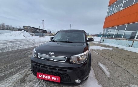 KIA Soul II рестайлинг, 2016 год, 1 000 000 рублей, 30 фотография