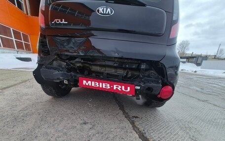 KIA Soul II рестайлинг, 2016 год, 1 000 000 рублей, 28 фотография