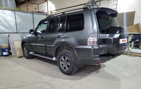 Mitsubishi Pajero IV, 2014 год, 2 700 000 рублей, 2 фотография