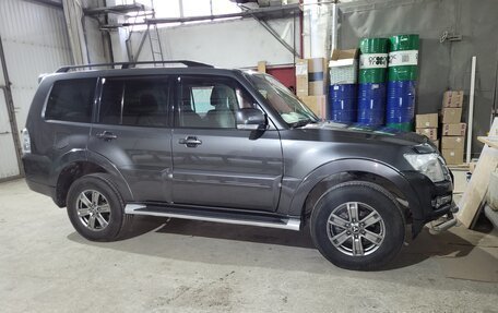 Mitsubishi Pajero IV, 2014 год, 2 700 000 рублей, 6 фотография