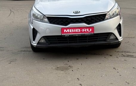 KIA Rio IV, 2021 год, 820 000 рублей, 6 фотография
