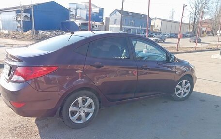 Hyundai Solaris II рестайлинг, 2011 год, 590 000 рублей, 8 фотография