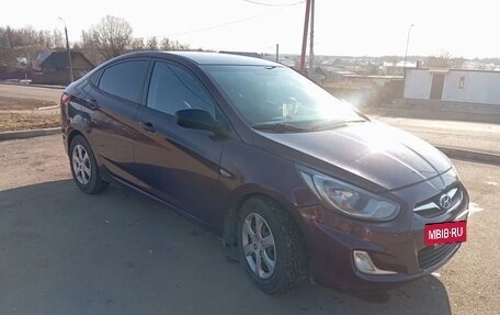 Hyundai Solaris II рестайлинг, 2011 год, 590 000 рублей, 9 фотография