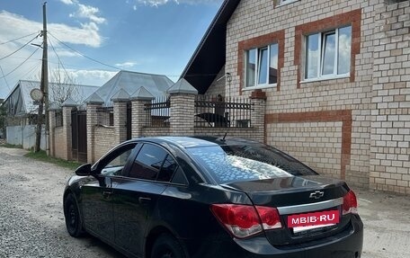 Chevrolet Cruze II, 2011 год, 330 000 рублей, 6 фотография