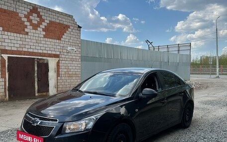 Chevrolet Cruze II, 2011 год, 330 000 рублей, 7 фотография