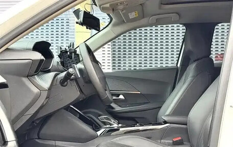 Peugeot 2008 II, 2023 год, 1 210 000 рублей, 7 фотография