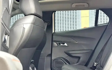 Peugeot 2008 II, 2023 год, 1 210 000 рублей, 13 фотография